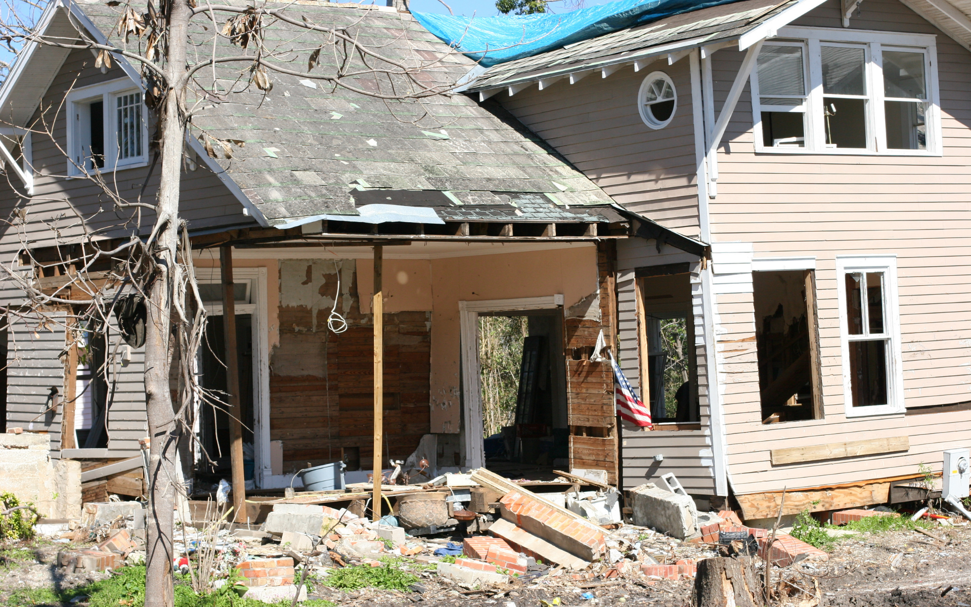 When To Hire A Public Adjuster in Miami