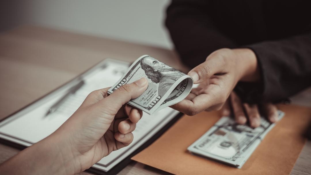 Who pays a Public Adjuster in Miami
